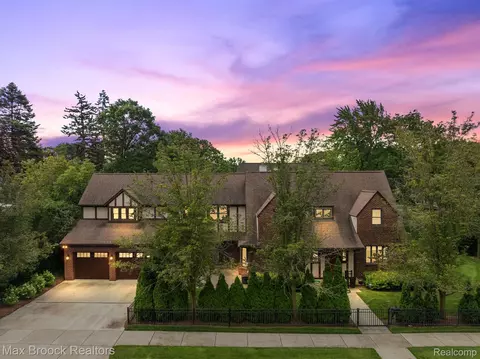 779 W Southlawn Blvd, Birmingham, MI 48009