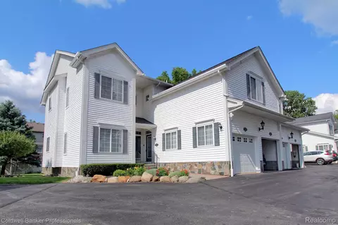 1696 Cassady Place Dr, Plymouth, MI 48170