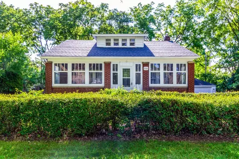 21166 Seminole St, Southfield, MI 48033