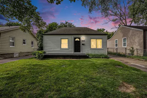 12461 Vernon Ave, Warren, MI 48089