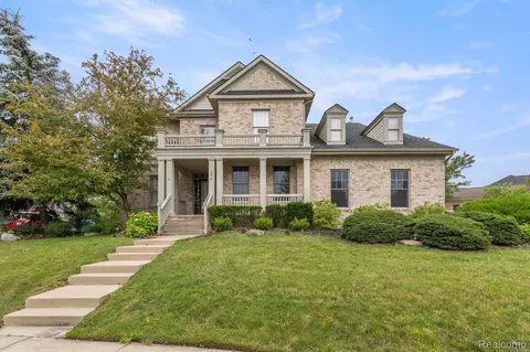 6939 Union Valley Cir, Canton, MI 48187