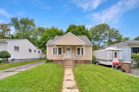 743 E Mansfield Ave, Pontiac, MI 48340