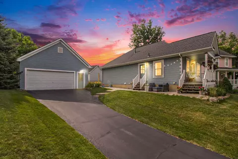 421 Montclair Ln, Genoa, MI 48843