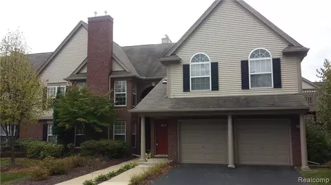 28339 Carlton Way Dr #33, Novi, MI 48377