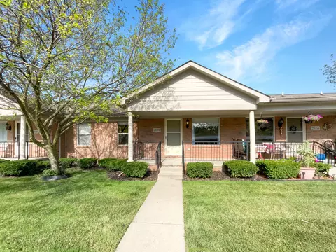 25957 Village Ln, Warren, MI 48089
