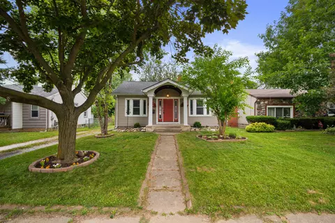 735 Alexandrine Ave, Mount Morris, MI 48458