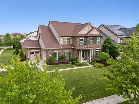 51065 Upland View St, Canton, MI 48188