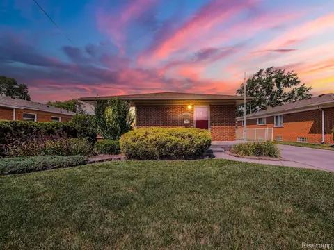 6941 Rosemary St, Dearborn Heights, MI 48127