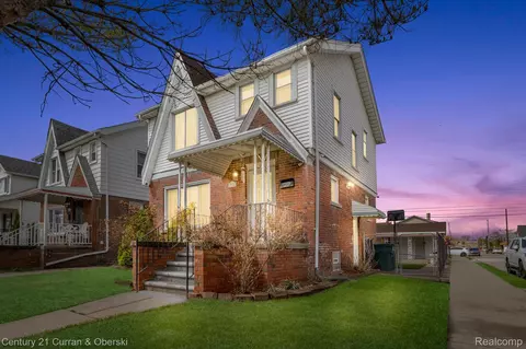 5745 Bingham St, Dearborn, MI 48126