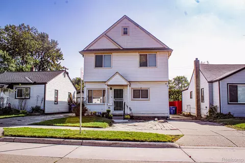 13846 Hobart Ave, Warren, MI 48089