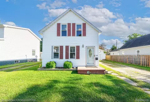 334 Delina St, Marine City, MI 48039