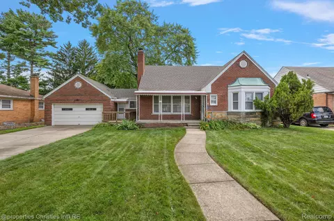 6855 N Lafayette St, Dearborn Heights, MI 48127