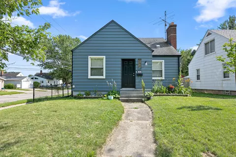2280 Mahan St, Ferndale, MI 48220