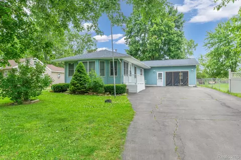 7140 Kessling St, Davison, MI 48423
