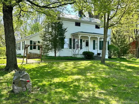648 N Jackson St, Clinton, MI 49236