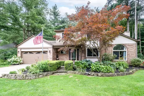 4095 Cumberland Crt Ct, Commerce, MI 48390
