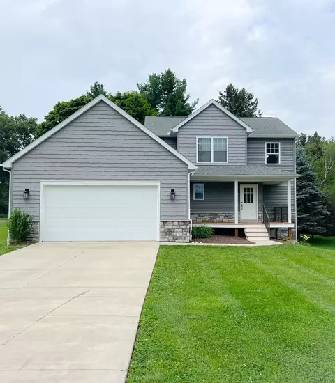 4233 Island Park Dr, Waterford, MI 48329