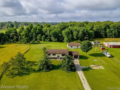 14031 Gilbert Rd, Allenton, MI 48002