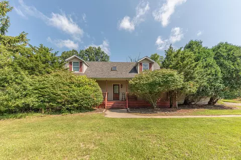 12050 Grames Rd, London, MI 48160