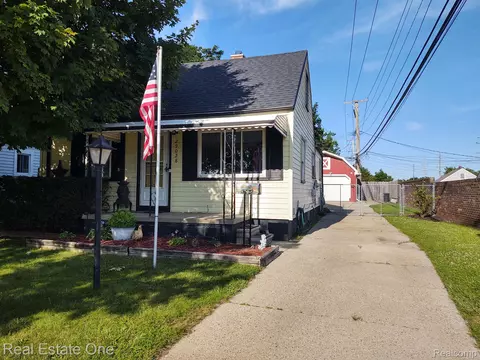 29028 Edward Ave, Madison Heights, MI 48071