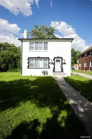 4378 Lakewood St, Detroit, MI 48215