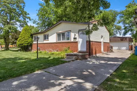 5219 Williams St, Wayne, MI 48184