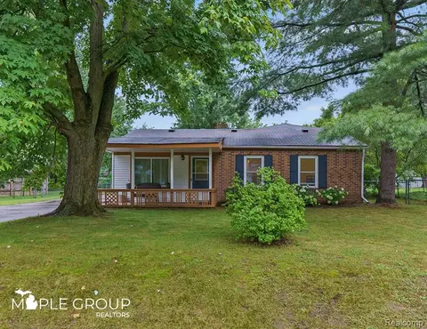 3730 Minton Rd, Lake Orion, MI 48359