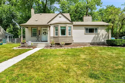 3255 Vassar St, Dearborn, MI 48124