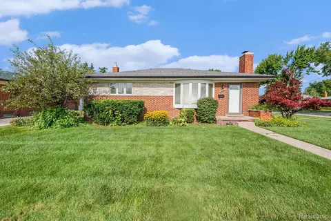 1666 Myrtle Ave, Madison Heights, MI 48071