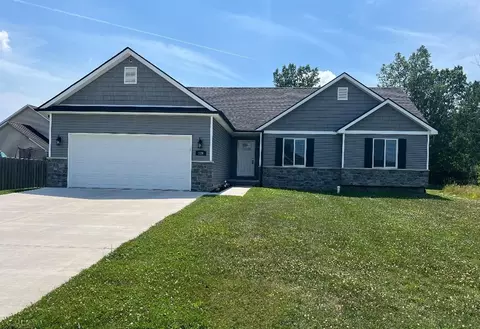 120 Capitol Dr, Marysville, MI 48040