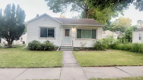 922 Wolcott, St. Joseph, MI 49085