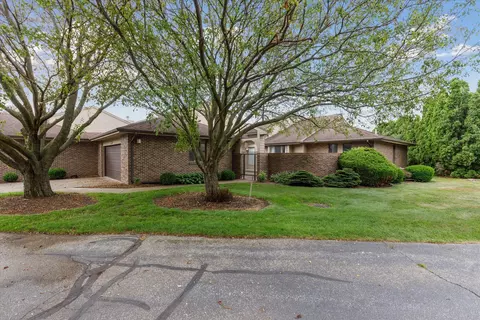 2708 Oakmont Dr, Frankenlust, MI 48706