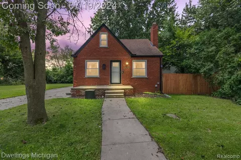 5531 Woodhall St, Detroit, MI 48224