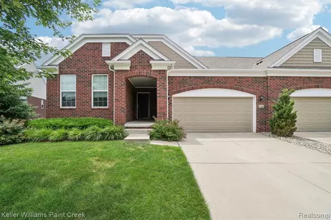 2106 Orwell St, Lake Orion, MI 48360