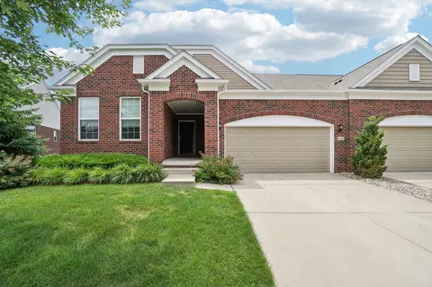 2106 Orwell St, Orion, MI 48360