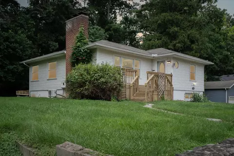 1005 Forest Lake Blvd, Orion, MI 48362