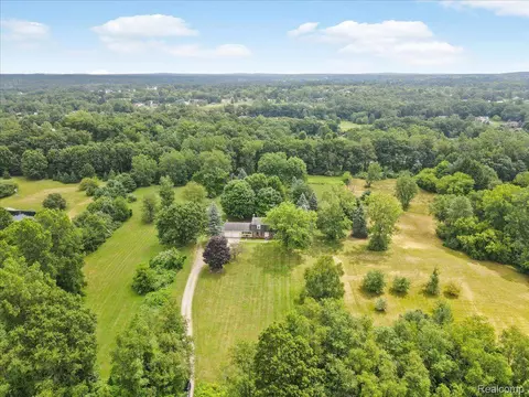 10550 Appomattox, Rose, MI 48442