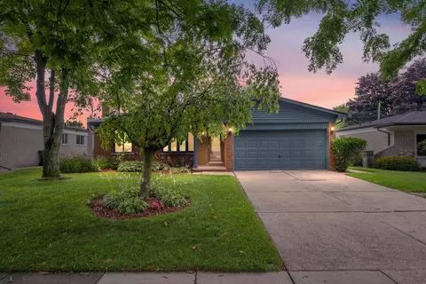 14234 Edshire Dr, Sterling Heights, MI 48312