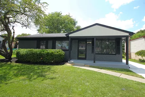 4833 Ocean Crt Ct, Sterling Heights, MI 48310