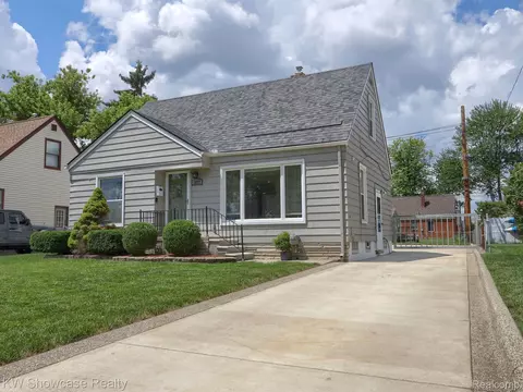 1827 Thomas Ave, Berkley, MI 48072