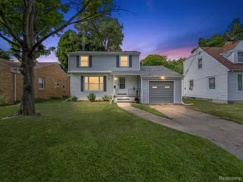 2409 E 2nd St, Flint, MI 48503