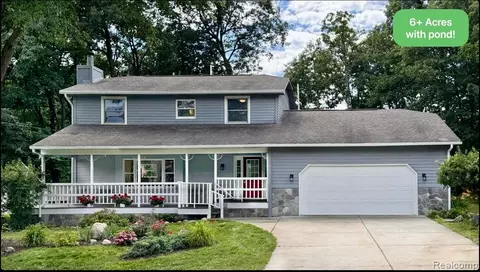 11300 E Holly Rd, Davisburg, MI 48350