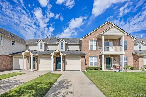 45773 Gable Dr # 144, Macomb, MI 48044