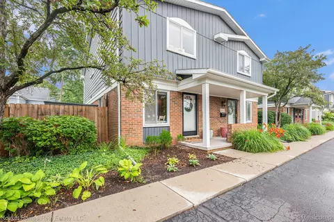 1811 Southfield Rd, Birmingham, MI 48009