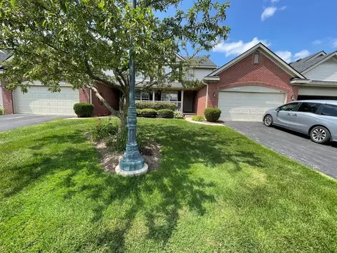6418 Club W, Holly, MI 48442