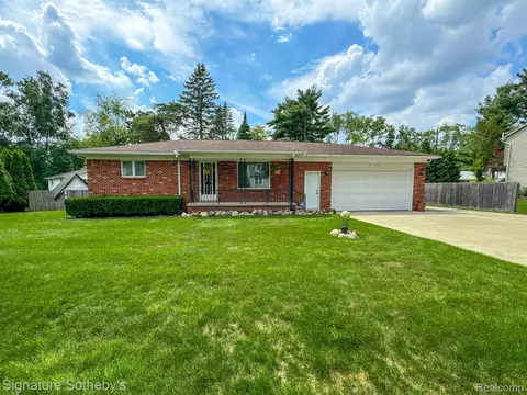 4140 Highland Crt Ct, West Bloomfield, MI 48323