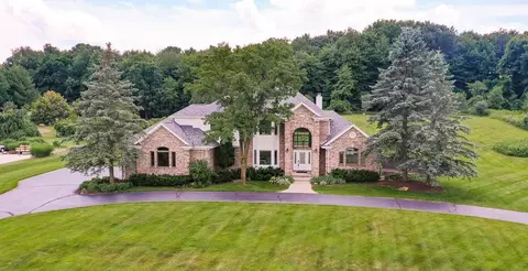 6827 Strawberry Ln, Independence, MI 48348
