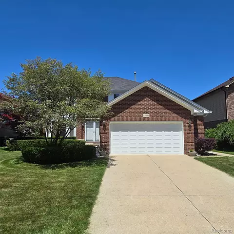 14431 Toussaint Ct, Sterling Heights, MI 48313