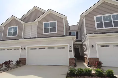 1202 Salt Springs Dr, Saline, MI 48176