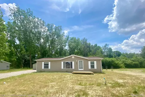 223 Clark St, Yale, MI 48097